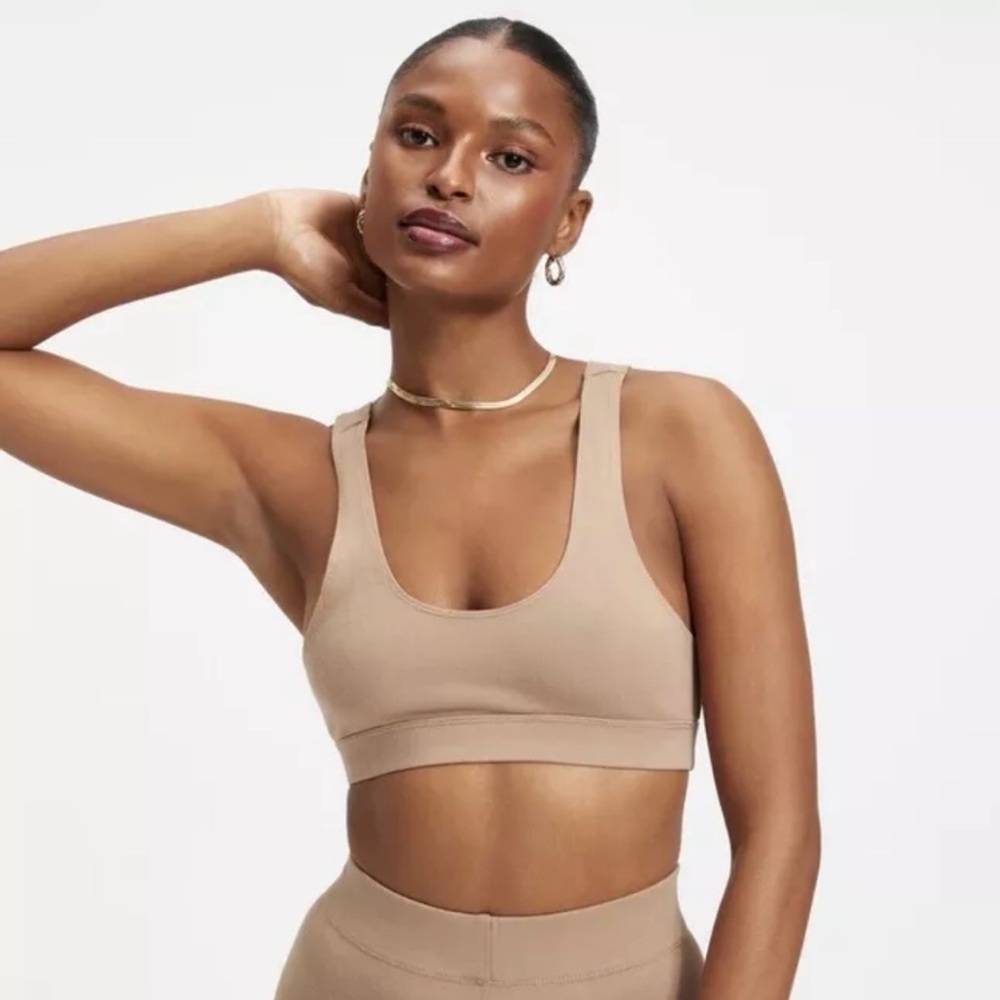 Good American Scoop Bra in Putty NWT